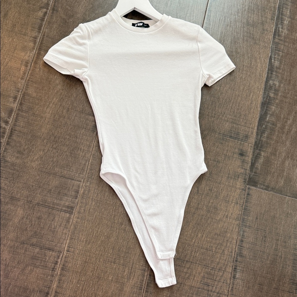 TW Classic White Kids Bodysuit XXS - Picture 2 of 11